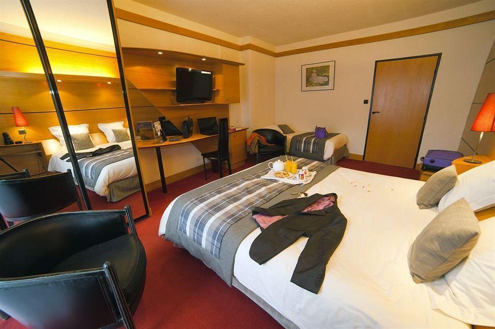Hotel Les Vallees Labellemontagne Ла Брес Екстериор снимка