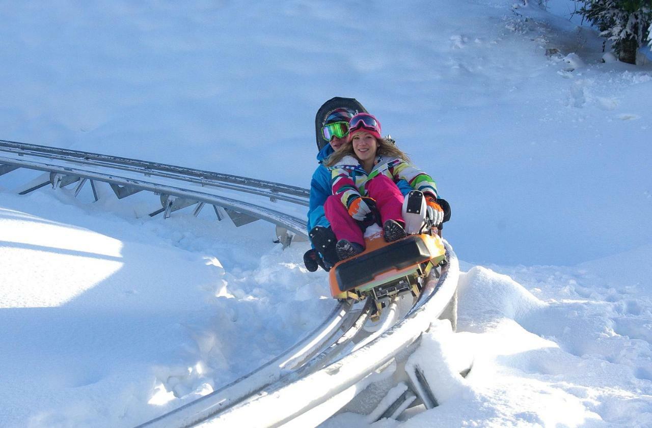 Hotel Les Vallees Labellemontagne Ла Брес Екстериор снимка