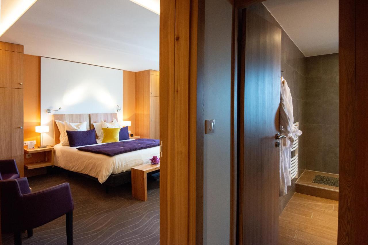 Hotel Les Vallees Labellemontagne Ла Брес Екстериор снимка