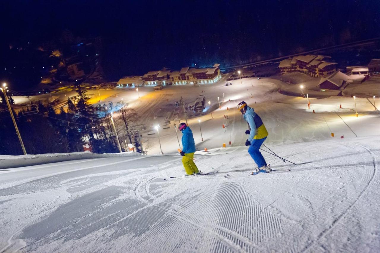 Hotel Les Vallees Labellemontagne Ла Брес Екстериор снимка